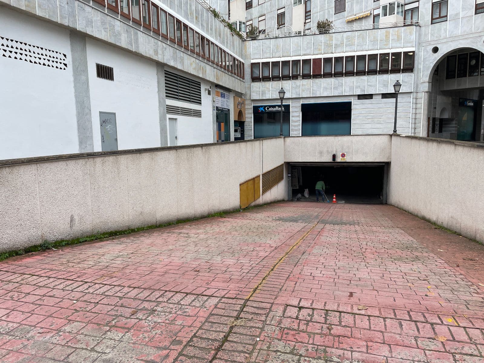 Plazas de Garaje en Venta en Aranzabal - imagen 13