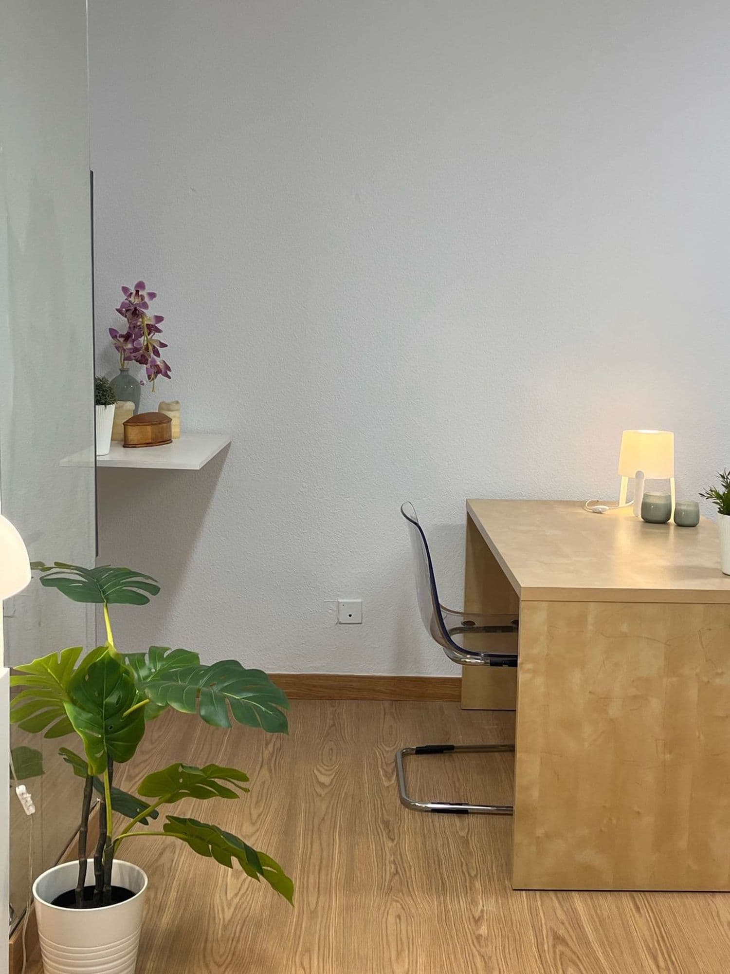 SE ALQUILAN OFICINAS EN CALLE SAN PRUDENCIO - imagen 3