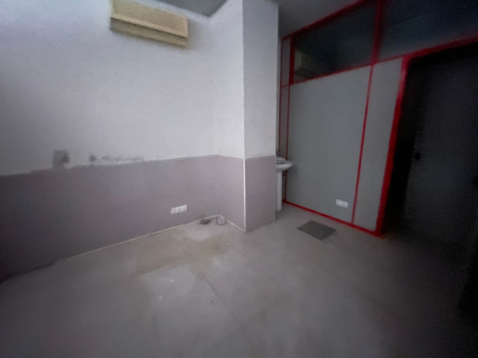 SE VENDE LOCAL EN LA REFORMADA CALLE ALDAVE - imagen 12