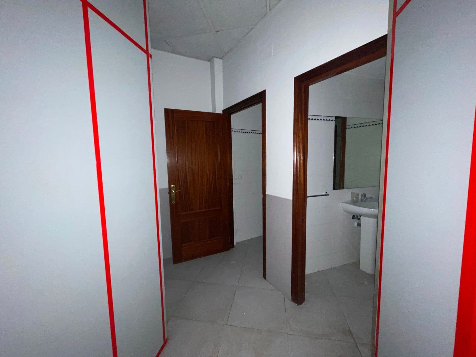 SE VENDE LOCAL EN LA REFORMADA CALLE ALDAVE - imagen 20