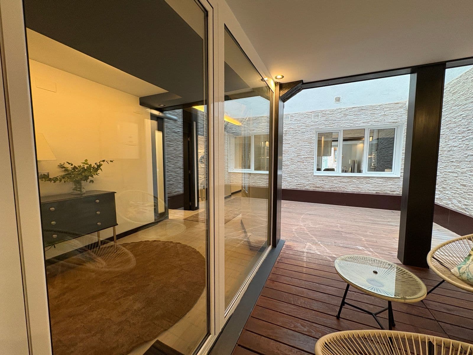 SE VENDE  piso de 230 m² con terraza japonesa en pleno centro - imagen 36