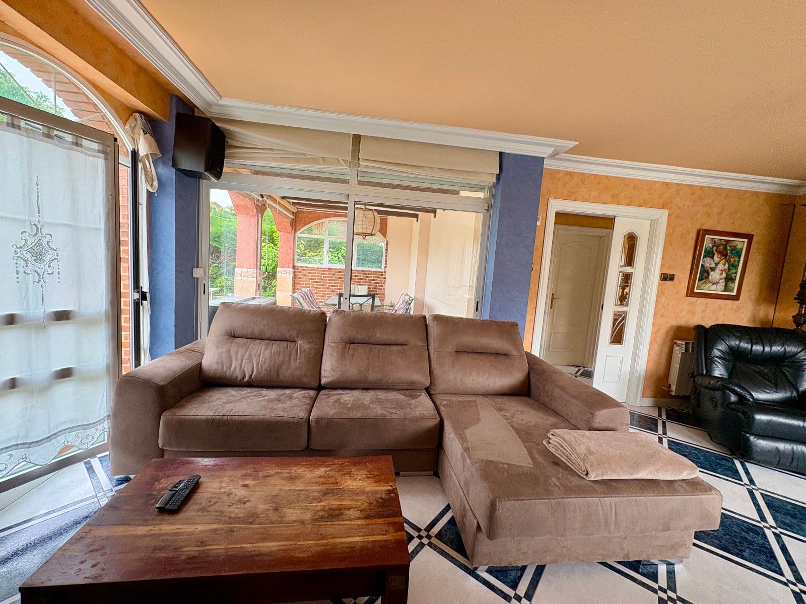 Se vende chalet independiente con jardín y piscina en Etxabarri-Ibiña. - imagen 17