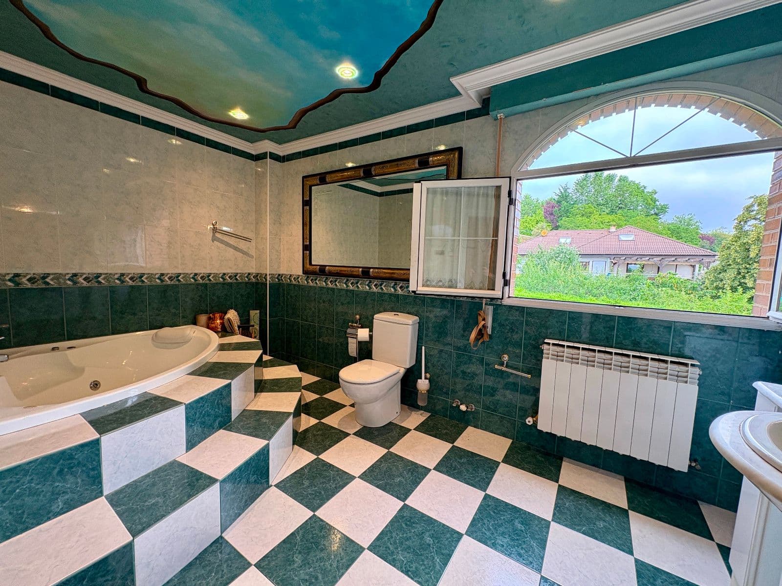 Se vende chalet independiente con jardín y piscina en Etxabarri-Ibiña. - imagen 30