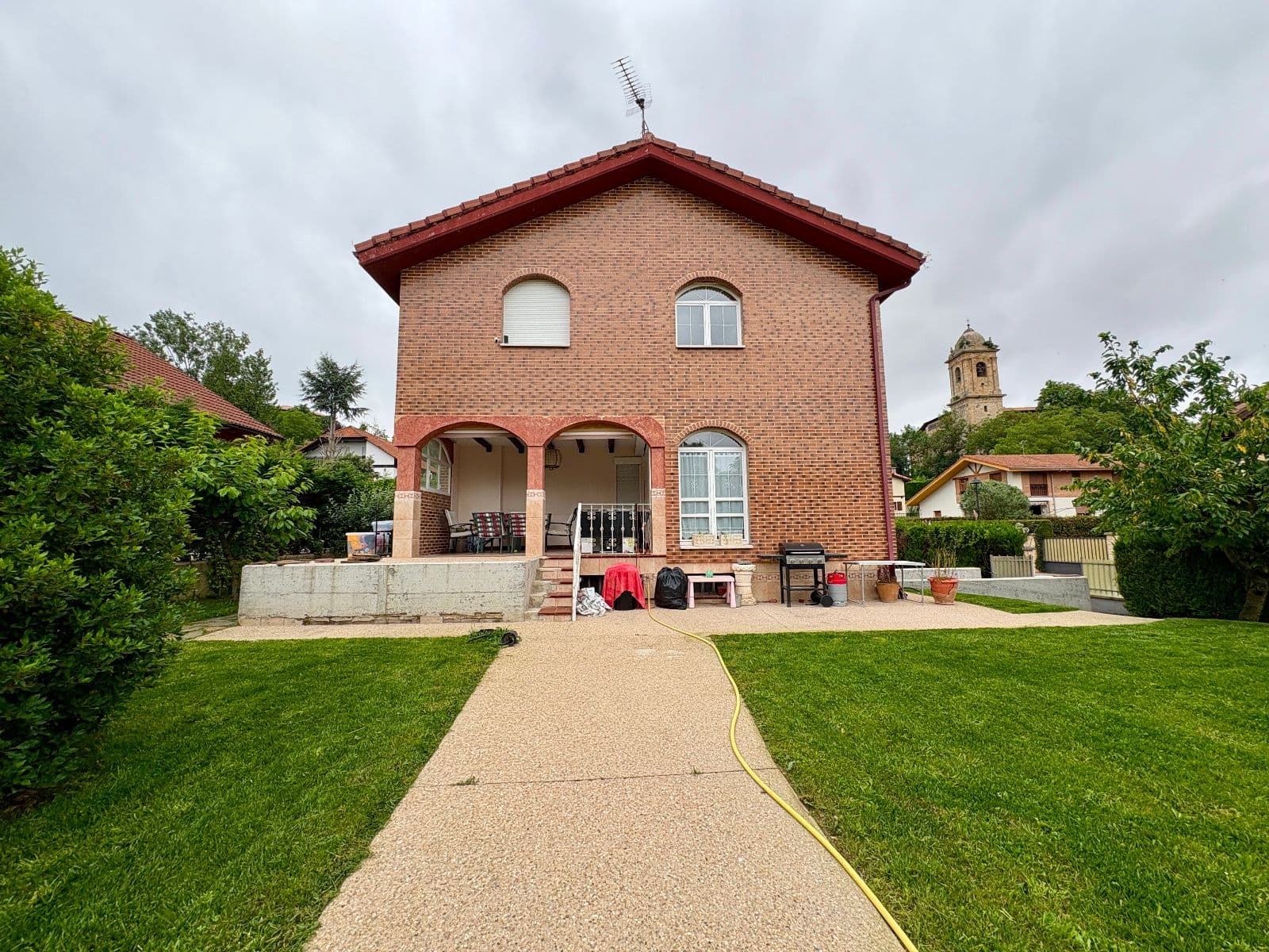 Se vende chalet independiente con jardín y piscina en Etxabarri-Ibiña. - imagen 52