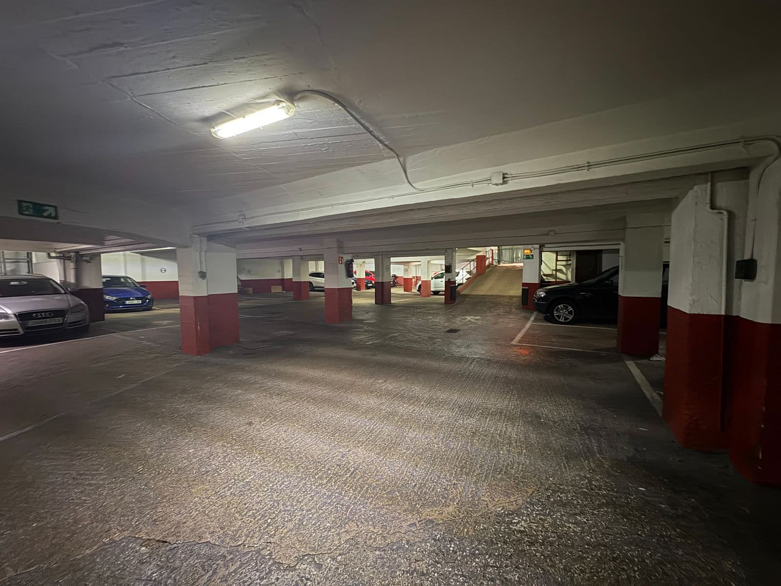 SE VENDE PLAZA DE GARAJE EN MANUEL IRADIER - imagen 3