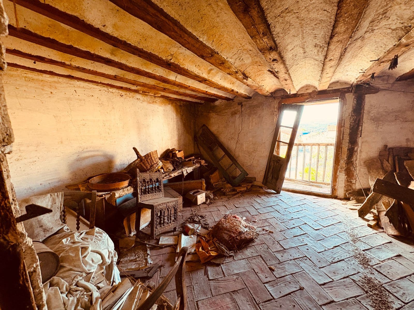 Caserón con encanto para rehabilitar en Fontecha - imagen 7