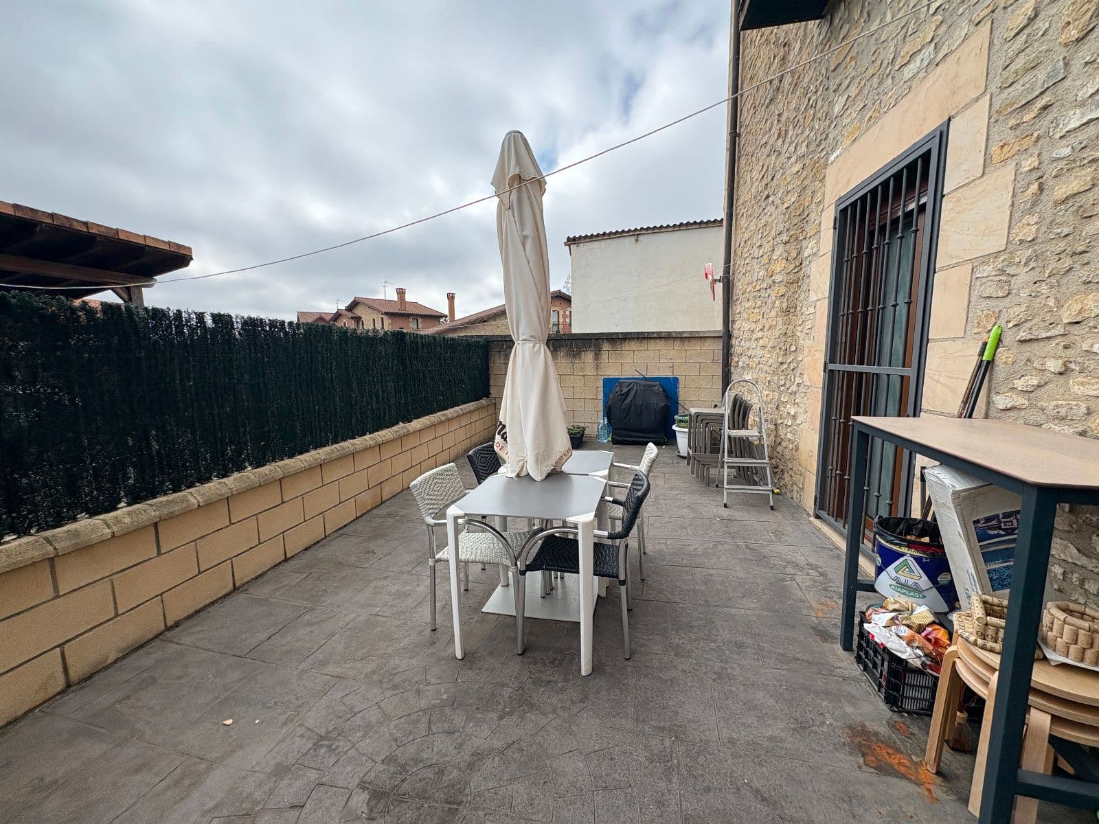 Vivienda de 140 m2 en planta baja en Casa Palacio reformada en Ilarraza. - imagen 11