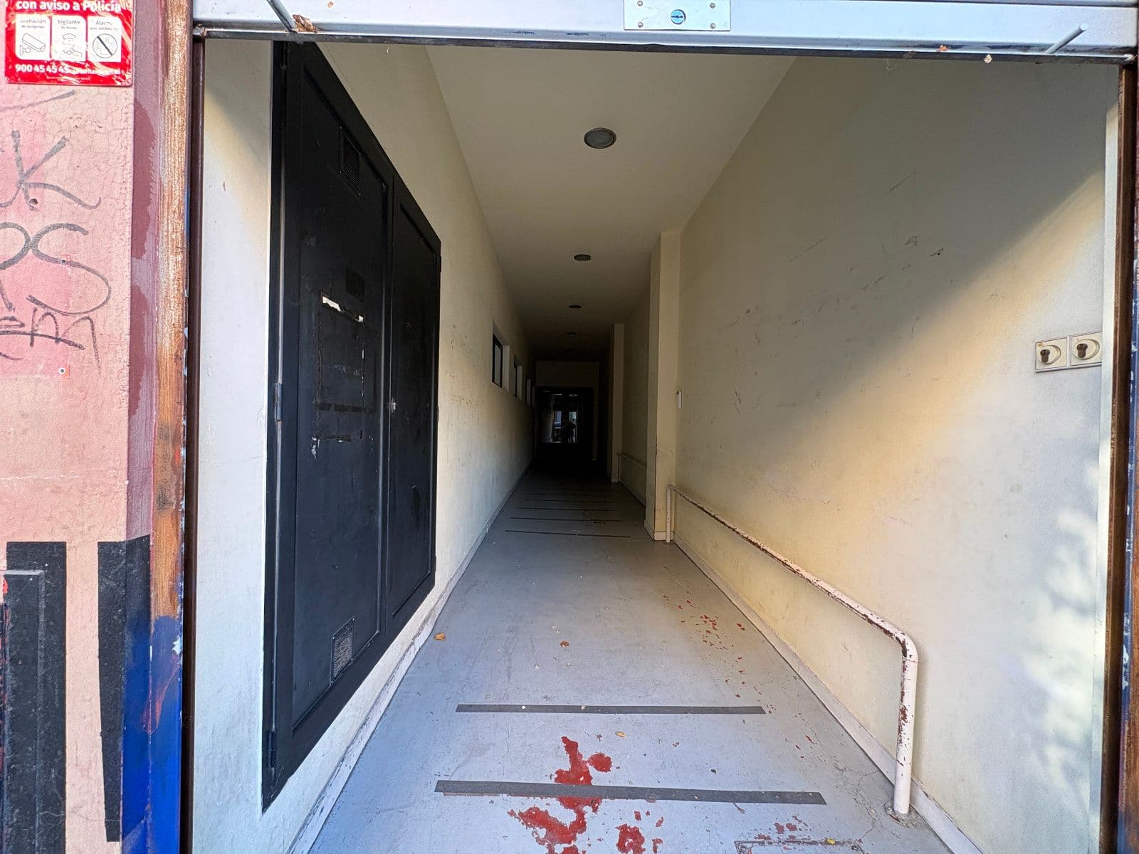 Local comercial en venta en calle Badaia, 25 – Zona Palacio de Congresos - imagen 2