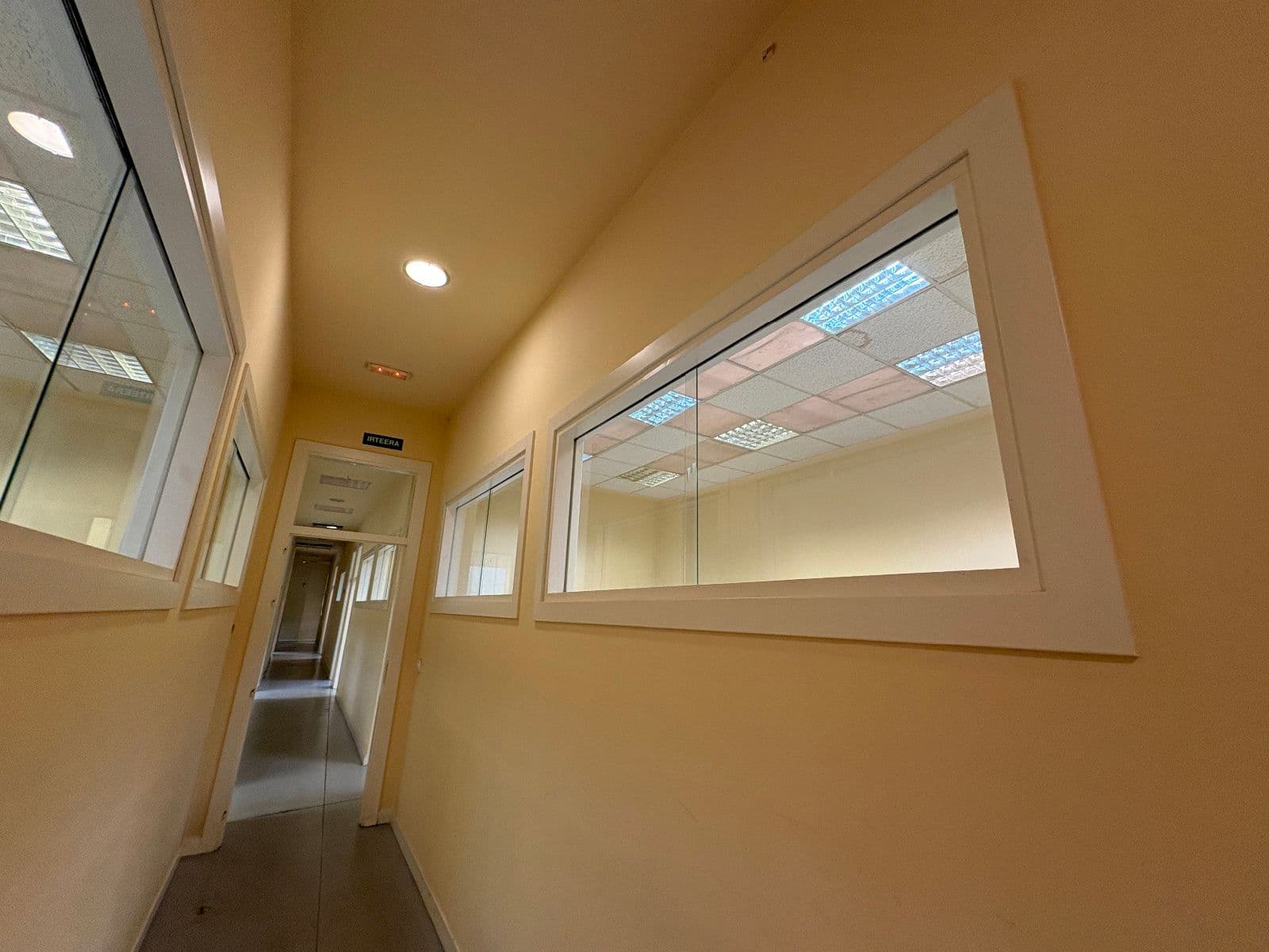 Local comercial en venta en calle Badaia, 25 – Zona Palacio de Congresos - imagen 7