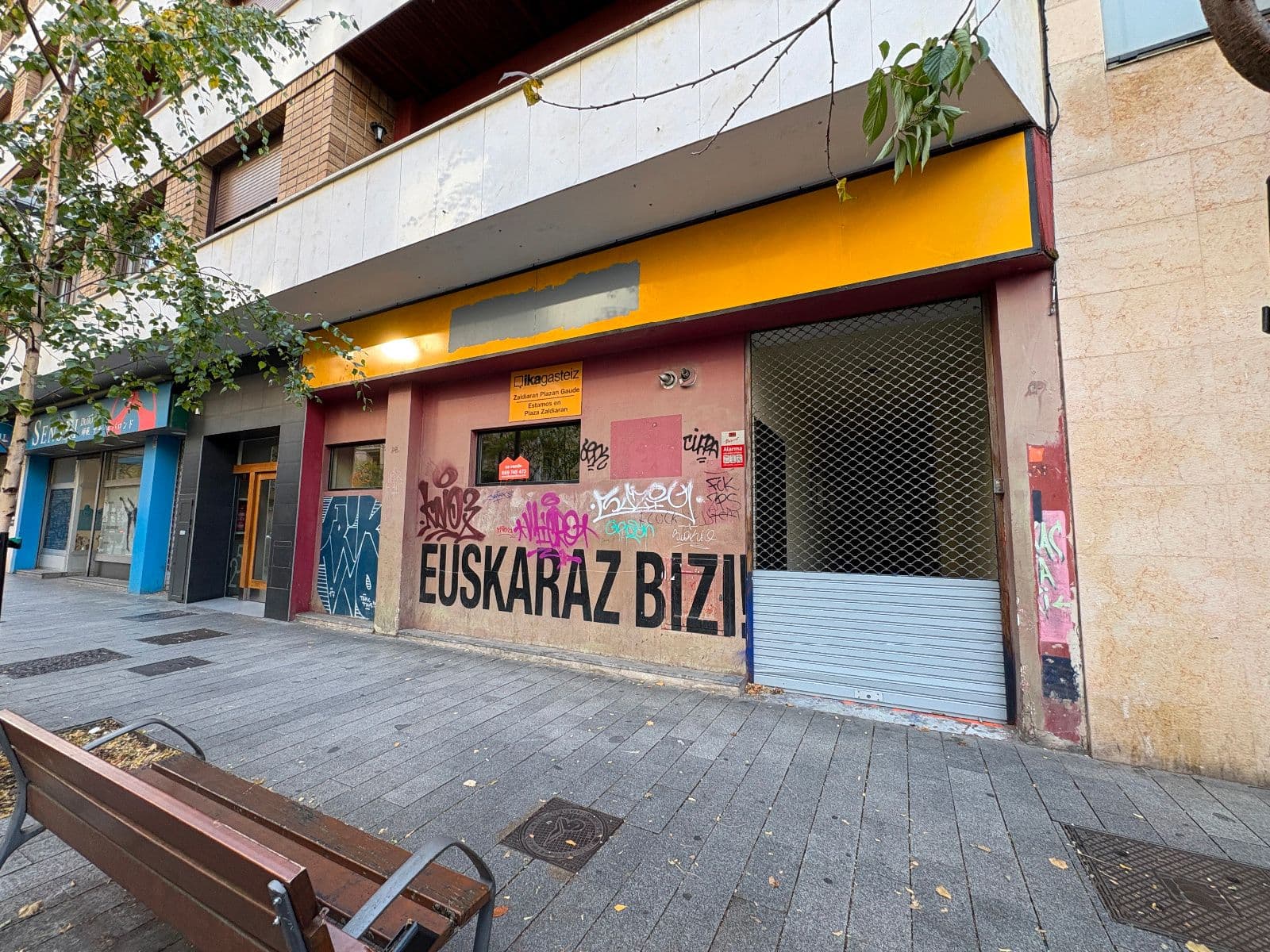 Local comercial en venta en calle Badaia, 25 – Zona Palacio de Congresos - imagen 23