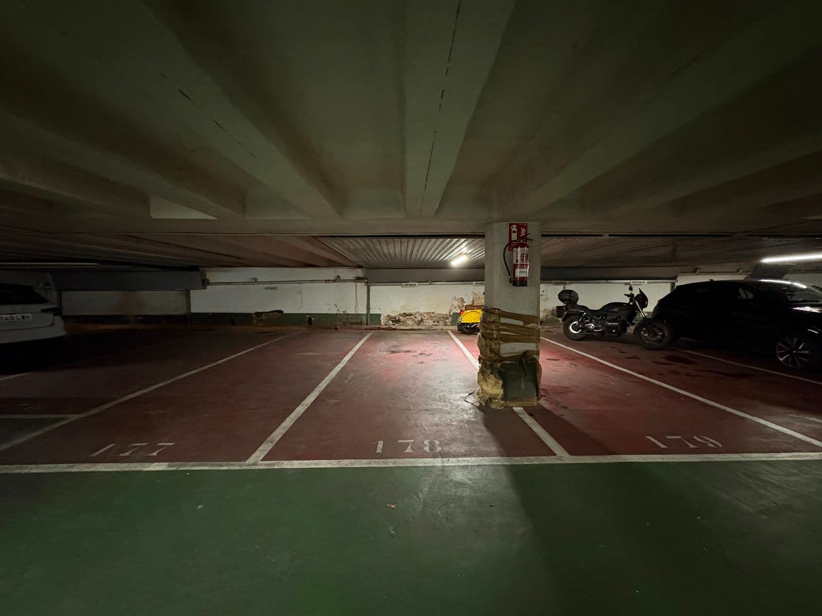 Plaza de garaje doble longitudinal en venta en General Álava 10 - imagen 2