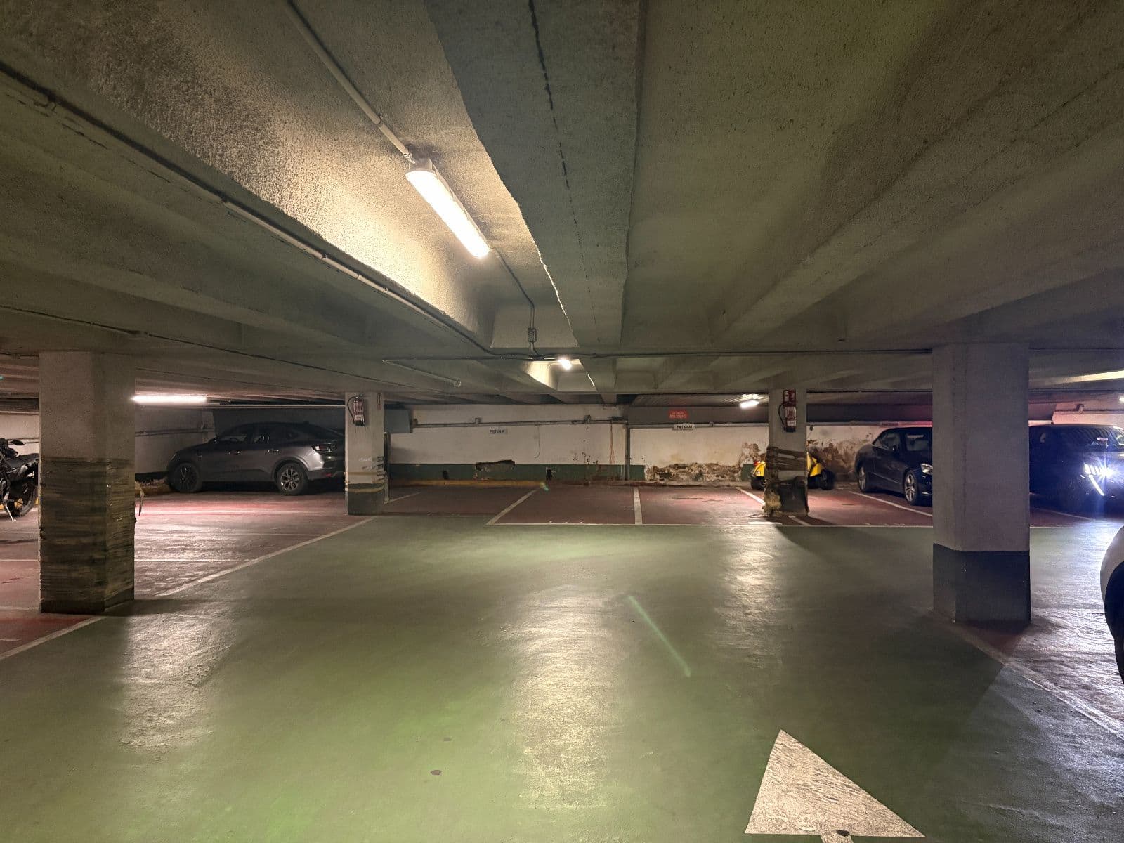 Plaza de garaje doble longitudinal en venta en General Álava 10 - imagen 8