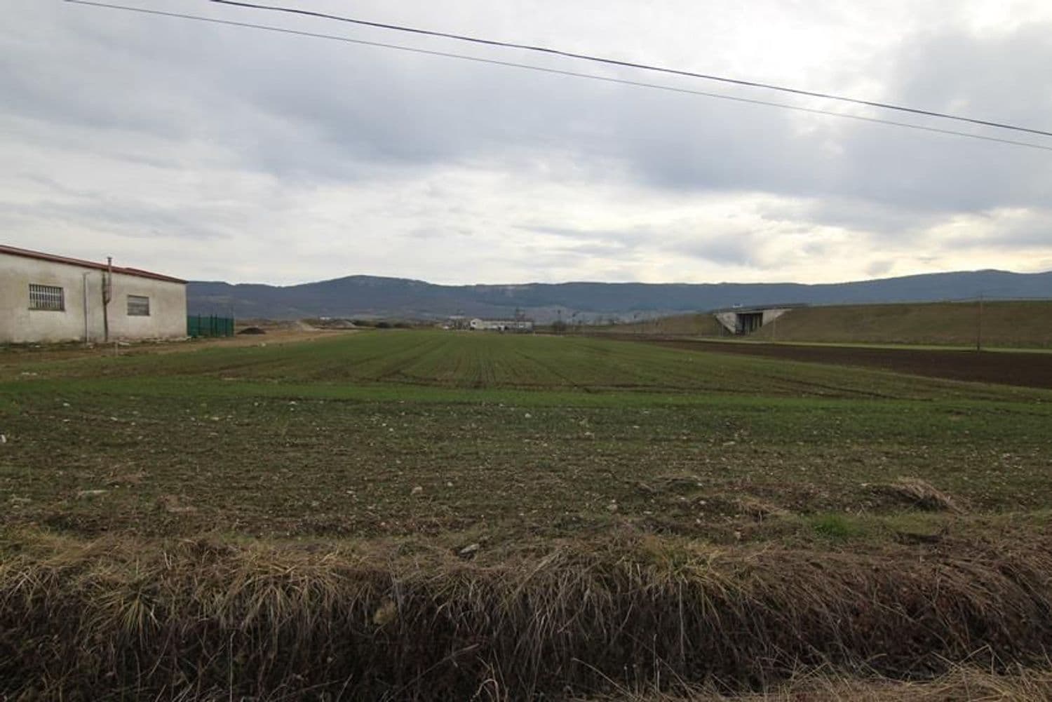 SE VENDE Parcela industrial de 6.257 m² en Agurain (C/ Fueros) - imagen 2