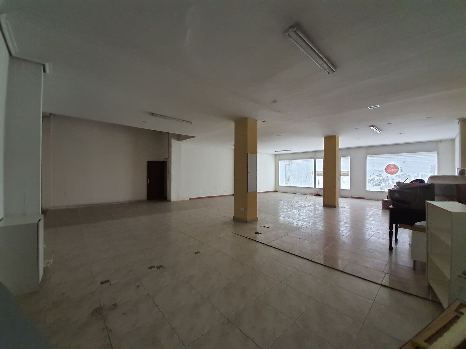 Se vende Local de 250 m² en Portal de Arriaga con 10 m de fachada - imagen 12
