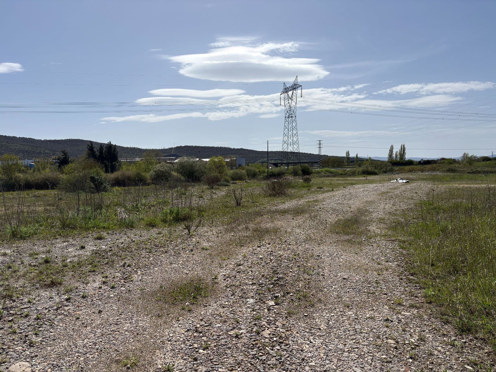 SE VENDE parcela rústica de 9.200 m² junto al polígono de Gojain – Legutiano - imagen 4