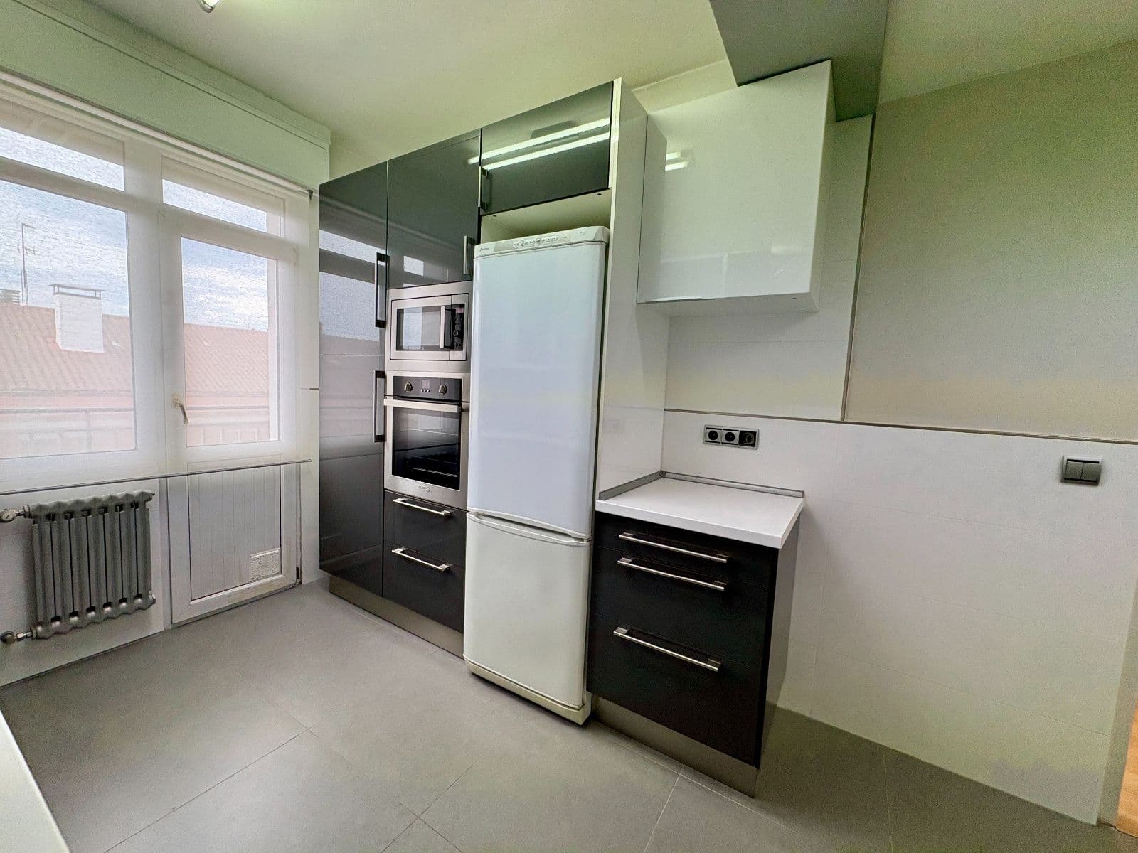 Se vende vivienda de 82m2 con 3 domitorios en Bruno Villarreal . - imagen 2
