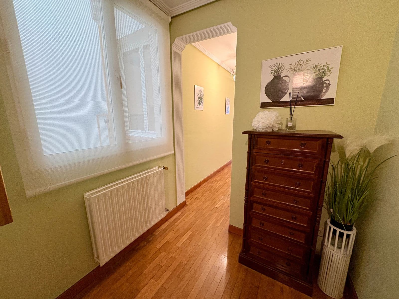 Se vende piso en calle San Antonio de 98m2 y dos habitaciones . - imagen 24