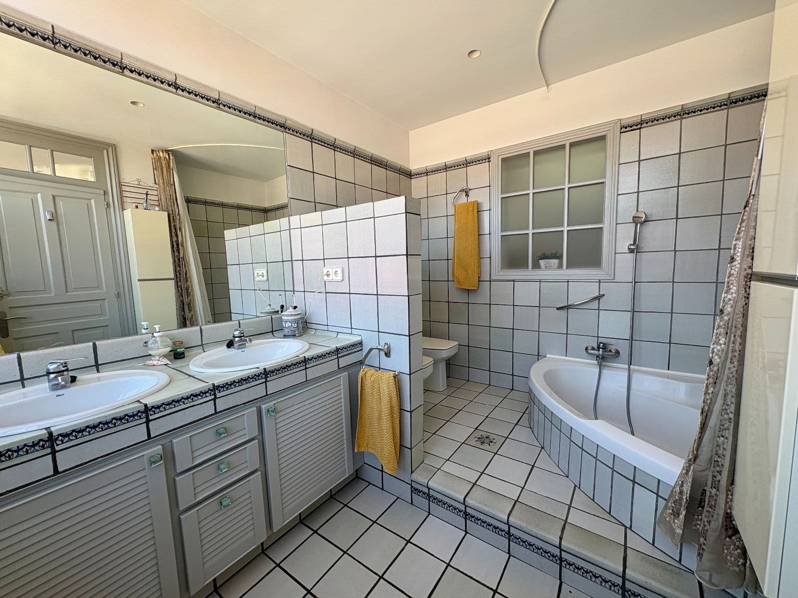 Se vende exclusivo duplex reformado con vistas privilegiadas - imagen 28