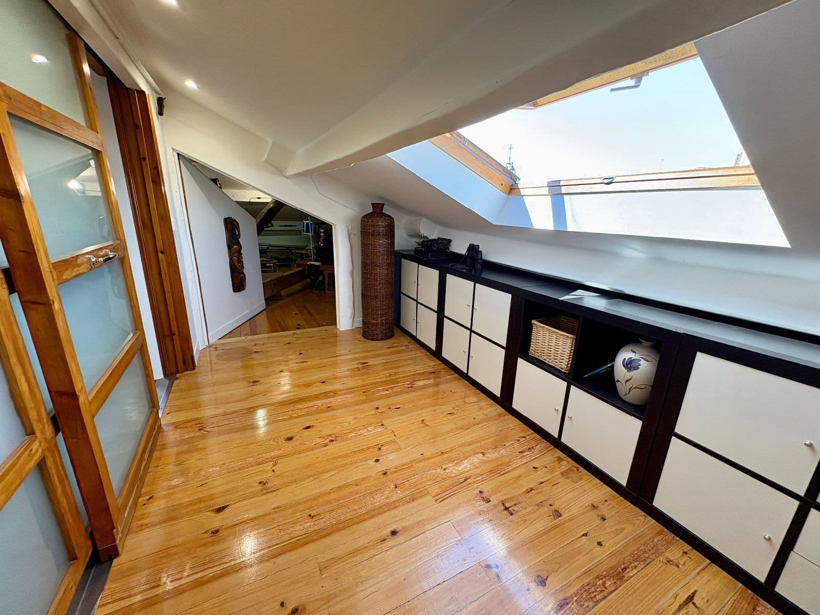 Se vende exclusivo duplex reformado con vistas privilegiadas - imagen 36