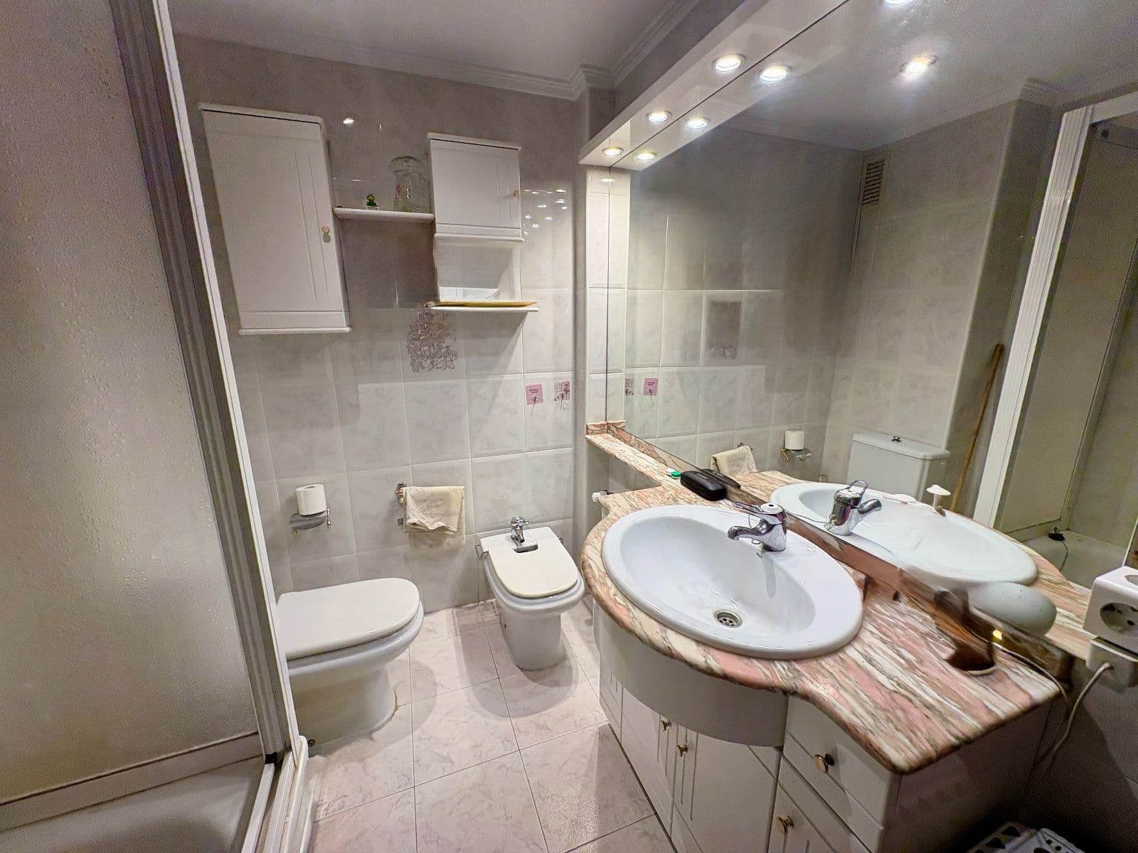 Se vende piso junto a Avenida Gasteiz - imagen 18