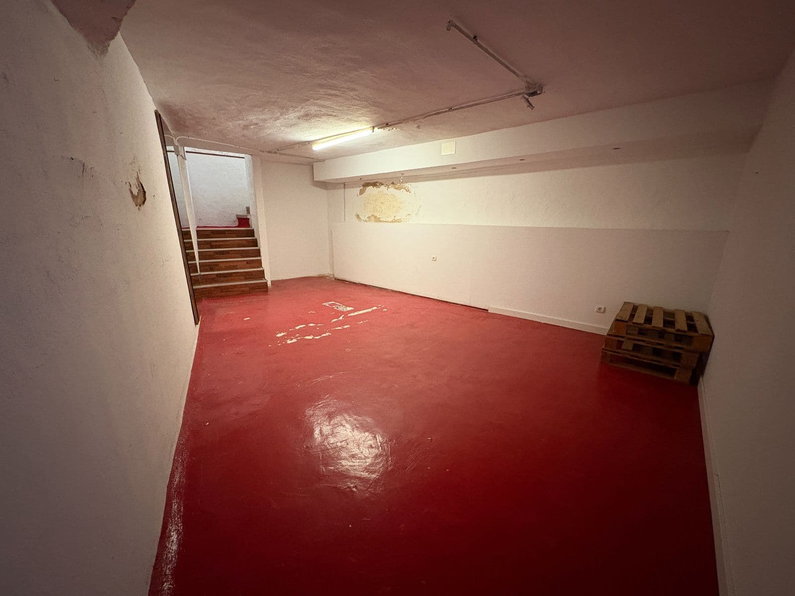 Se alquila local comercial de 450 m² con salida de humos por 1.900 €/mes - imagen 24