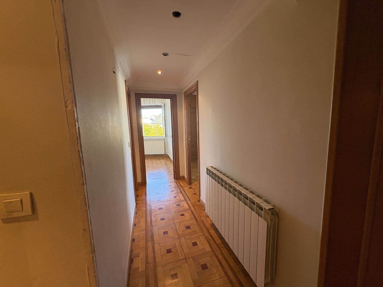 Se vende piso en Angulema con vistas al Corte Inglés. - imagen 29