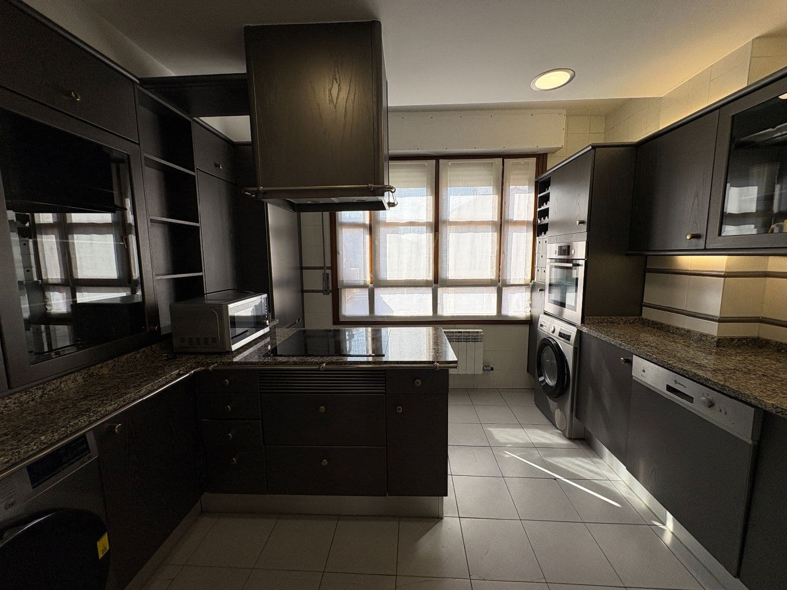 Se vende piso en Florida con garaje y txoko - imagen 15