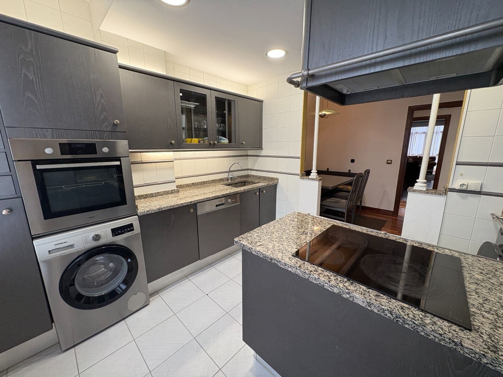 Se vende piso en Florida con garaje y txoko - imagen 10