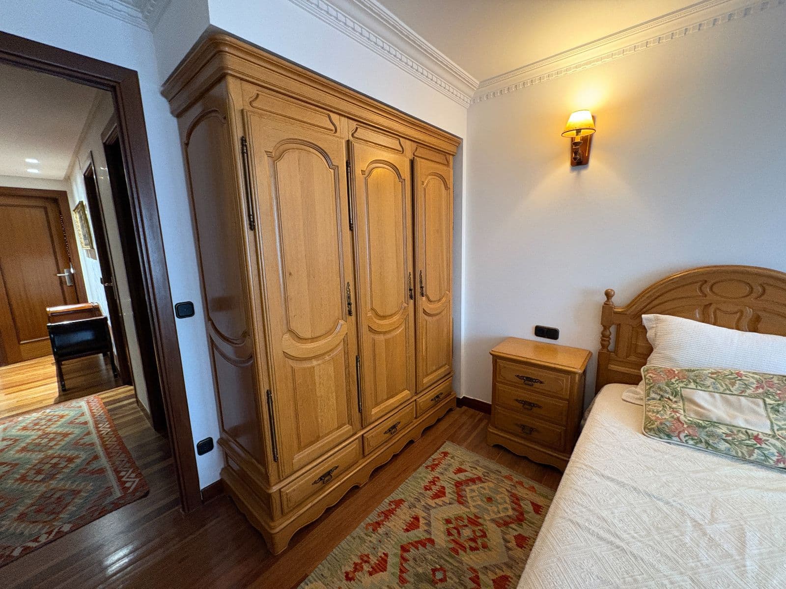Se vende piso en Florida con garaje y txoko - imagen 44