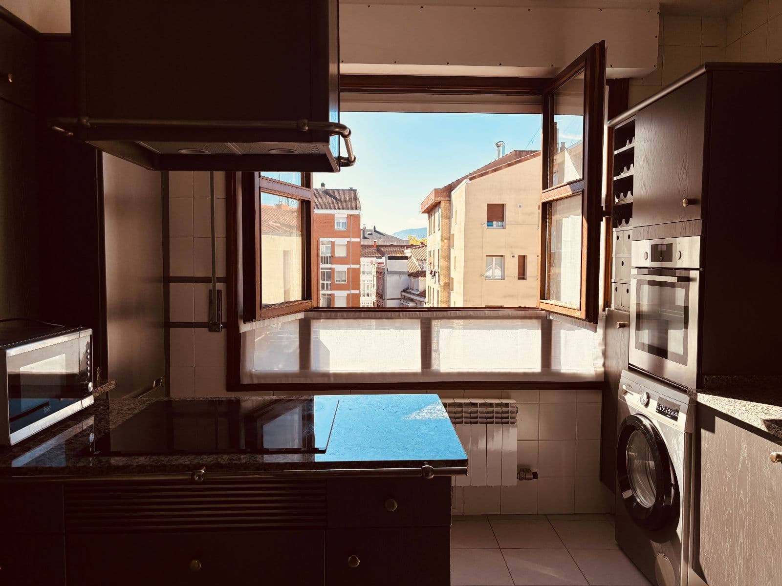 Se vende piso en Florida con garaje y txoko - imagen 11