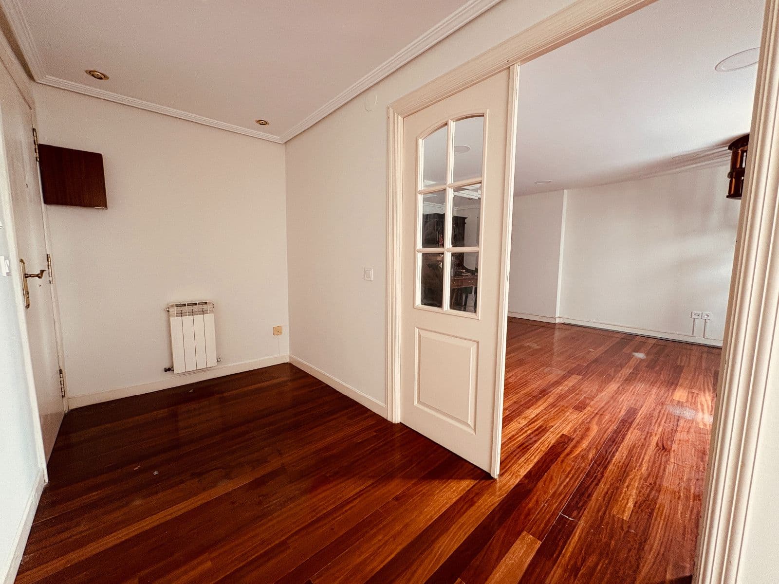 SE VENDE piso con ascensor en San Antonio - imagen 3