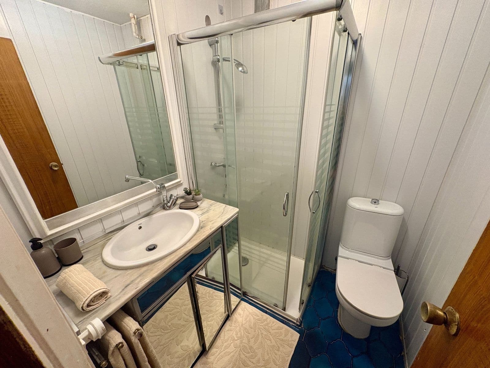 SE VENDE piso en Santa Isabel con ascensor - imagen 11