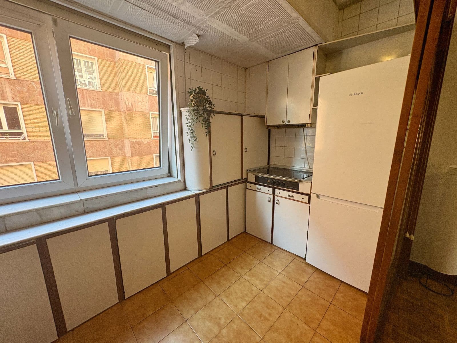 SE VENDE piso en Santa Isabel con ascensor - imagen 7