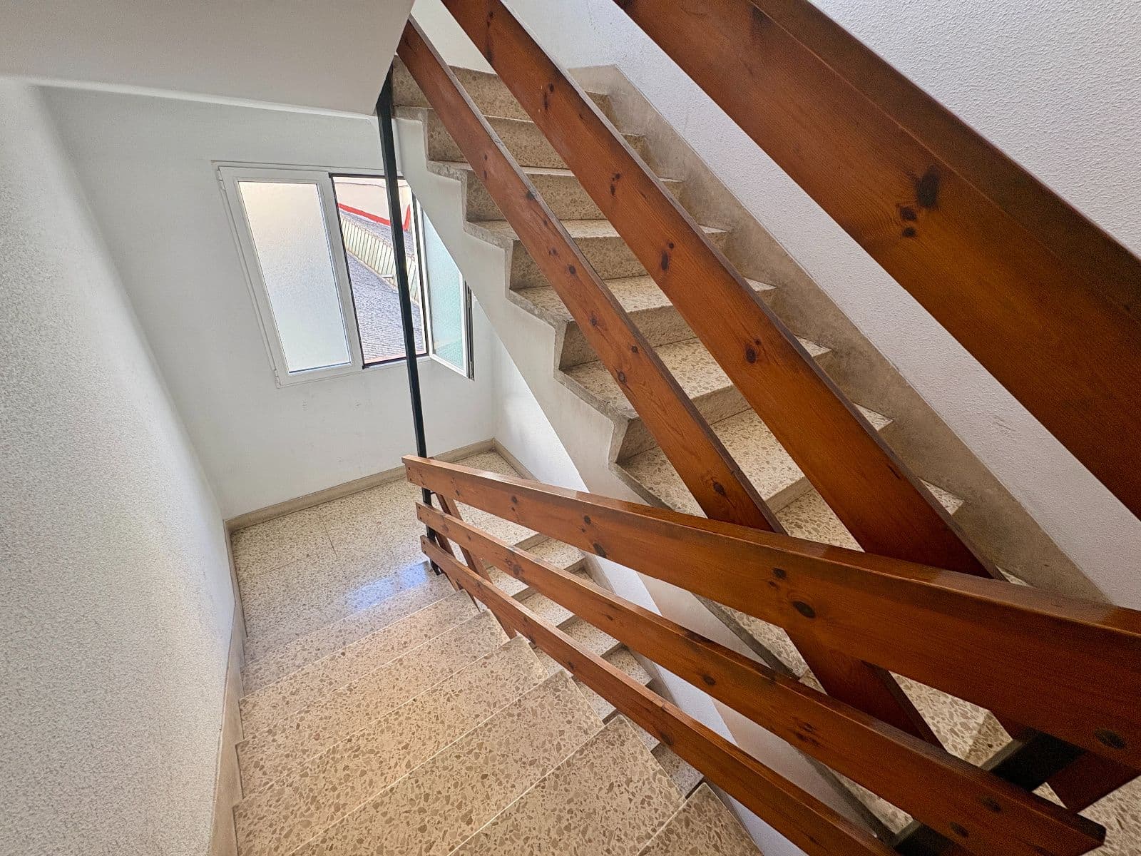 SE VENDE piso en Santa Isabel con ascensor - imagen 26