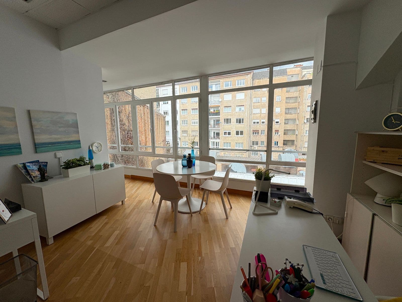 SE ALQUILAN OFICINAS EN CALLE SAN PRUDENCIO