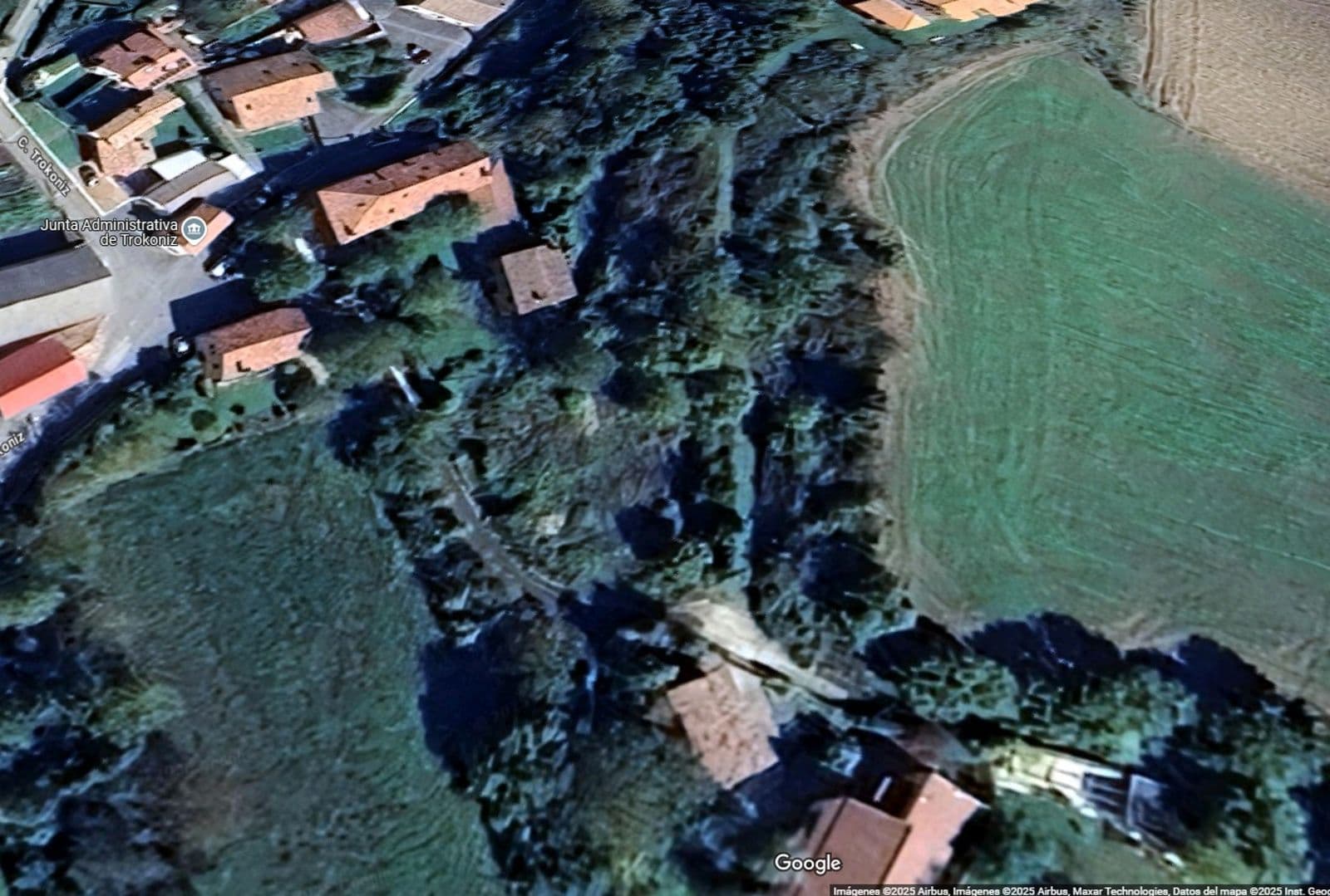 SE VENDE PARCELA URBANA EN TROKONIZ