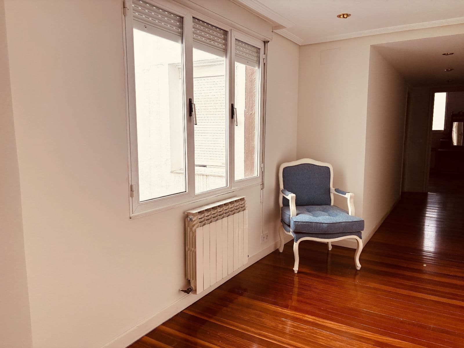 SE VENDE piso con ascensor en San Antonio